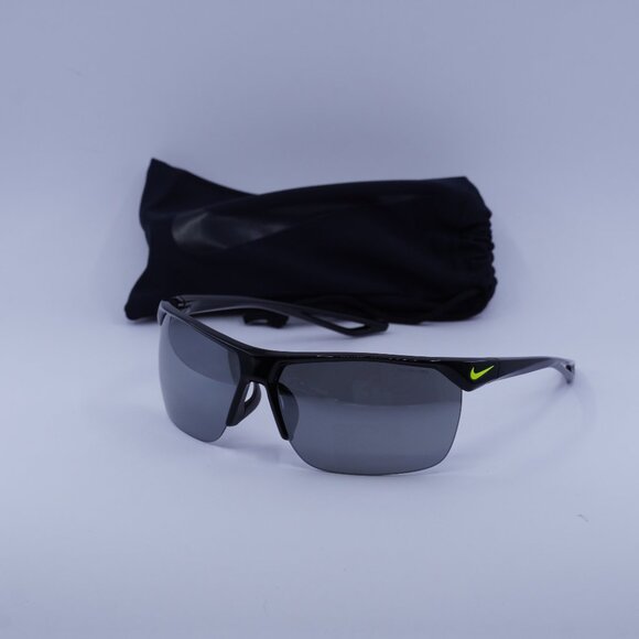 Nike TRAINER EV0934 001 Shield Sunglasses - Black/Silver Flash - Picture 1 of 9